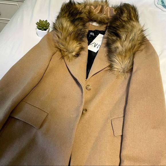 ZARA removable faux fur long coat - Picture 2 of 3